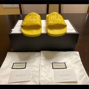 New Gucci Quilted GG Logo Yellow Slide Sandals